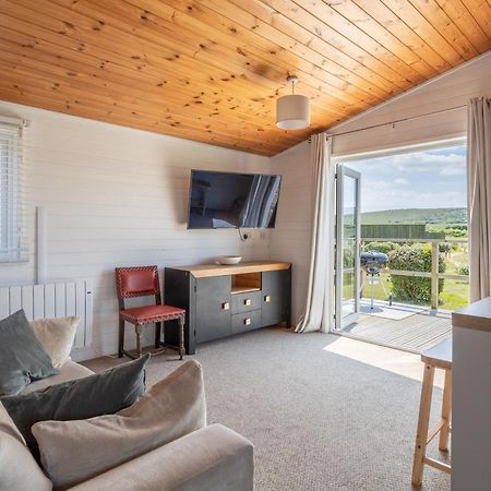 West Chalet At Tapnell Farm Yarmouth  Extérieur photo